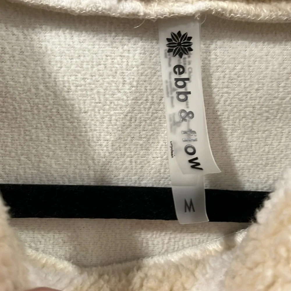 Cozy Sherpa - Picture 3 of 3